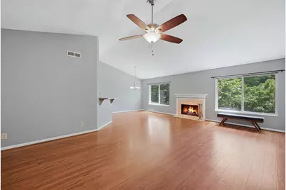 2133 Clareglen Drive #304, Crescent Springs, KY 41017 - Photo 6