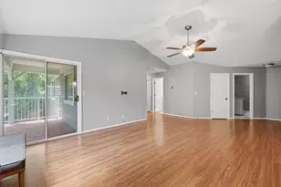 2133 Clareglen Dr, Crescent Springs, KY 41017 - Photo 10