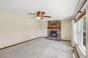 991 Lakepointe Ct, Union, KY 41091 - Photo 4