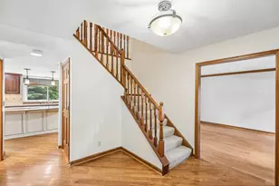 991 Lakepointe Ct, Union, KY 41091 - Photo 2