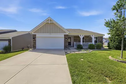 1376 Meadowcrest Circle, Independence, KY 41051 - Photo 2