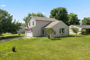3202 Campaign Dr, Hebron, KY 41048 - Photo 2