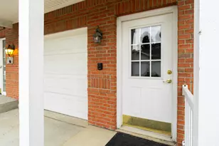 1126 Periwinkle Dr, Florence, KY 41042 - Photo 2