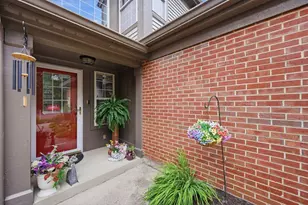 1836 Cliffview Ln, Florence, KY 41042 - Photo 2
