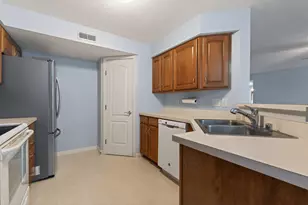 1604 Ashley Ct, Florence, KY 41042 - Photo 8