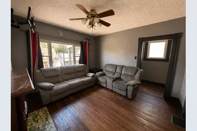 942 Maple Avenue, Dayton, KY 41074 - Photo 2