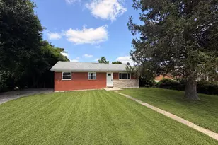 210 Cottonwood Dr, Dry Ridge, KY 41035 - Photo 1