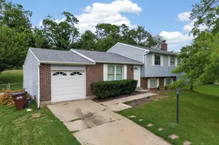 3418 Spring Valley Dr, Erlanger, KY 41018 - Photo 2