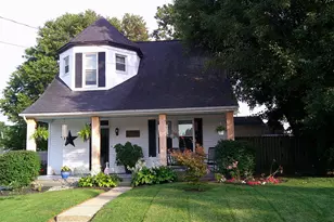 303 W Main St, Warsaw, KY 41095 - Photo 1