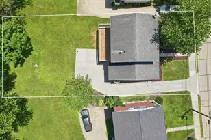 404 Caldwell Dr, Elsmere, KY 41018 - Photo 6