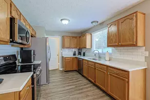 10420 Blacksmith Pl, Florence, KY 41042 - Photo 10