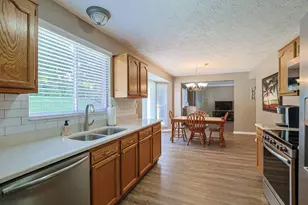10420 Blacksmith Pl, Florence, KY 41042 - Photo 12