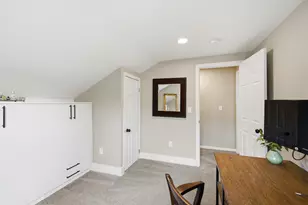 326 W 9th St, Newport, KY 41071 - Photo 22