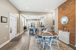 326 W 9th St, Newport, KY 41071 - Photo 6
