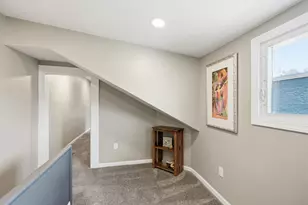 326 W 9th St, Newport, KY 41071 - Photo 16