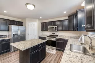 2815 Sappling Wy, Hebron, KY 41048 - Photo 2