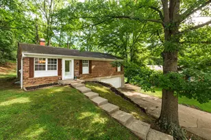 21 Patricia Ct, Fort Thomas, KY 41075 - Photo 1