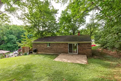 21 Patricia Court, Fort Thomas, KY 41075 - Photo 2