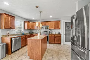 298 La Salle Ct, Walton, KY 41094 - Photo 12