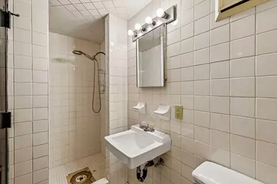 34 W Crescent Avenue, Newport, KY 41071 - Photo 22