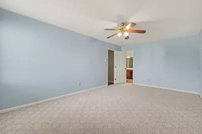 561 Buckshire, Florence, KY 41042 - Photo 18
