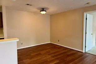 90 Creekwood Dr, Wilder, KY 41071 - Photo 6