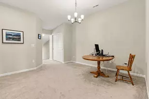 2526 Elyria Ct, Crescent Springs, KY 41017 - Photo 8