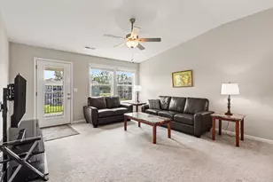 2526 Elyria Ct, Crescent Springs, KY 41017 - Photo 4