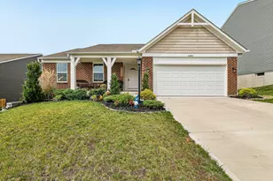 10494 Fairbourne Dr, Covington, KY 41015 - Photo 2
