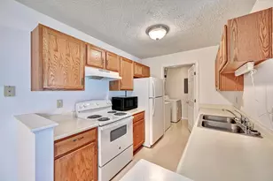 648 Friars Ln, Florence, KY 41042 - Photo 8