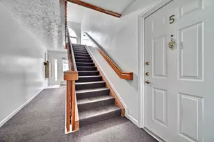 648 Friars Ln, Florence, KY 41042 - Photo 2