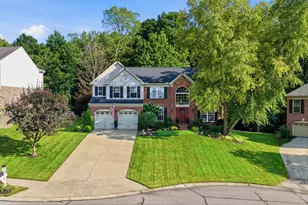 1797 Knollmont Dr, Florence, KY 41042 - Photo 2