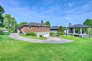 36 Newman Ave, Fort Thomas, KY 41075 - Photo 2
