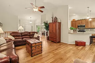 1604 Creekview Dr, Florence, KY 41042 - Photo 4
