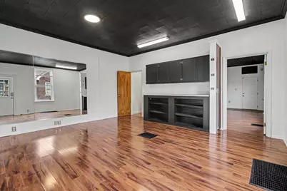 17 W Southern Avenue, Latonia, KY 41015 - Photo 6