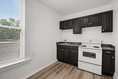 17 W Southern Avenue, Latonia, KY 41015 - Photo 16