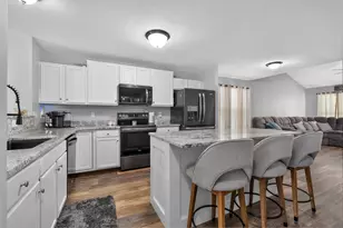 9513 Sapphire Ln, Union, KY 41091 - Photo 6