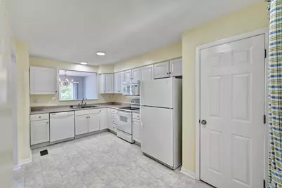 8540 Wiltshire Way, Florence, KY 41042 - Photo 6