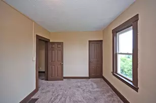 221 W 13th St, Newport, KY 41071 - Photo 12