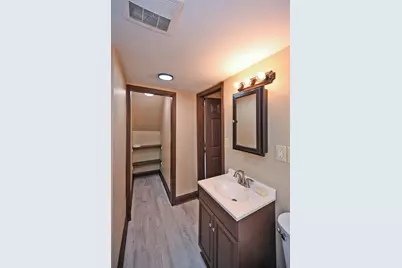221 W 13th Street, Newport, KY 41071 - Photo 22