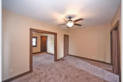 221 W 13th Street, Newport, KY 41071 - Photo 10