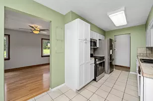 1129 Cayton Rd, Florence, KY 41042 - Photo 2