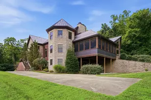 617 Mary Ingles Hwy, Fort Thomas, KY 41075 - Photo 2