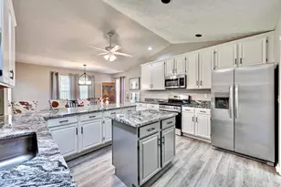 8436 Woodcreek Dr, Florence, KY 41042 - Photo 8
