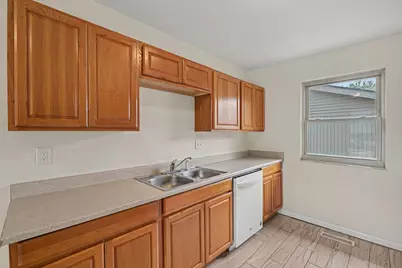 201 Merravay Drive, Florence, KY 41042 - Photo 6