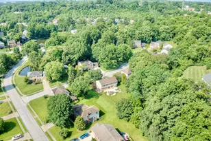 2064 Periwinkle Ct, Crescent Springs, KY 41017 - Photo 16