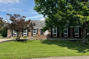 102 Stonegate Dr, Alexandria, KY 41001 - Photo 1