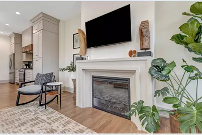 16 W 10th Street, Covington, KY 41011 - Photo 10