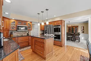1070 Tudor Ln, Florence, KY 41042 - Photo 8