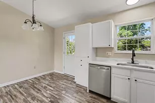 1052 Fallbrook Dr, Elsmere, KY 41018 - Photo 4